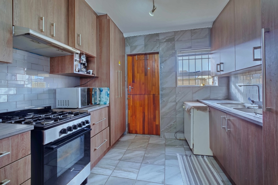 2 Bedroom Property for Sale in Parsonsvlei Eastern Cape